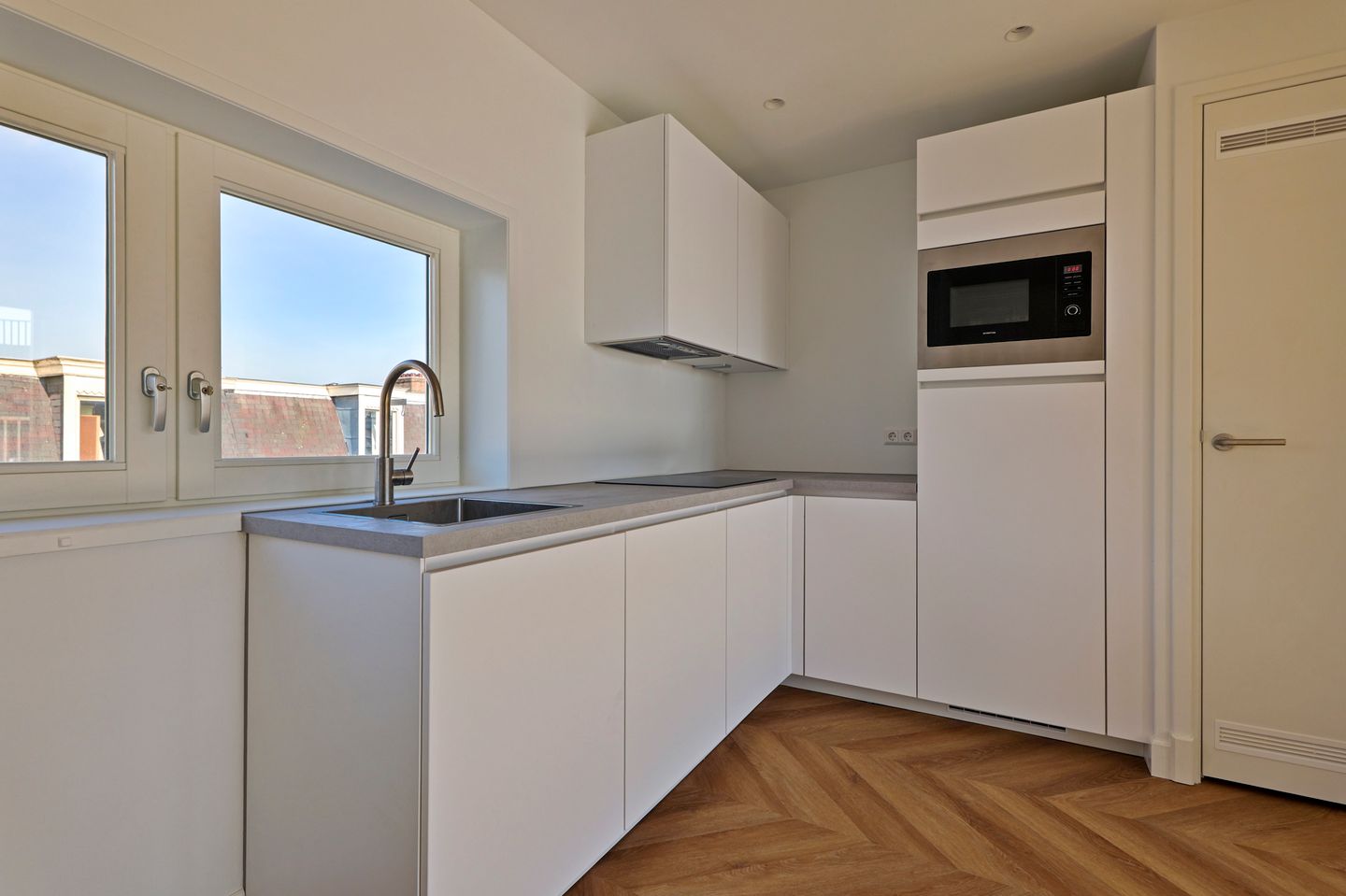 Foto 10 van Cornelis Trooststraat 64-4