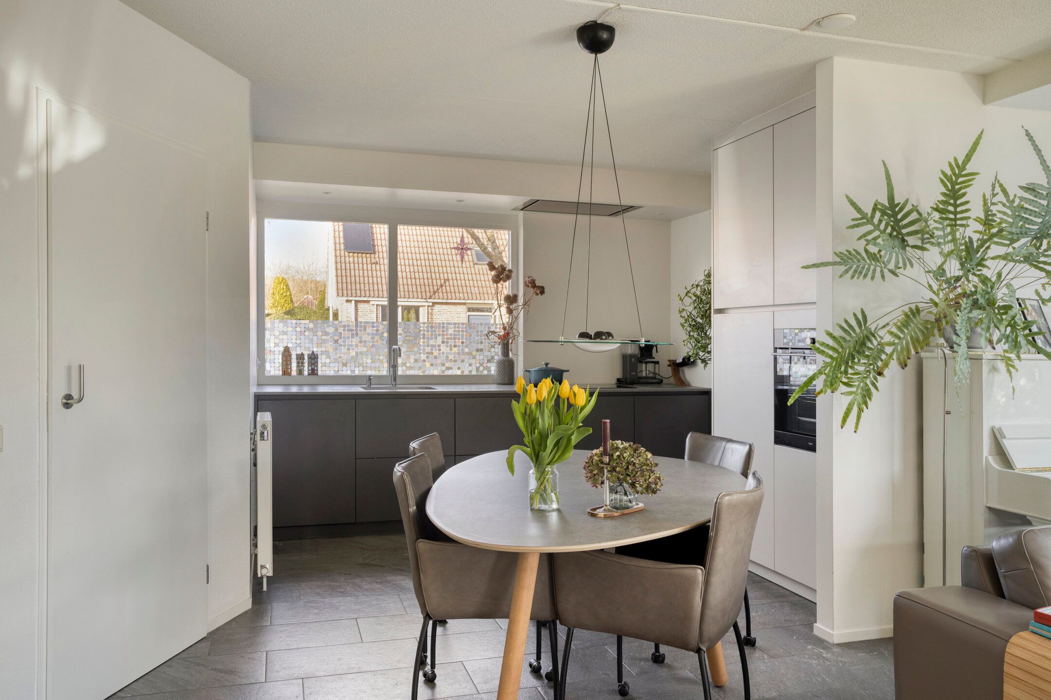 Foto 12 van Burgemeet 46