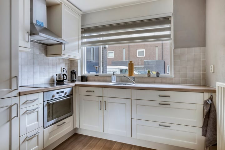 Photo 3 of Moerkapellestraat 80