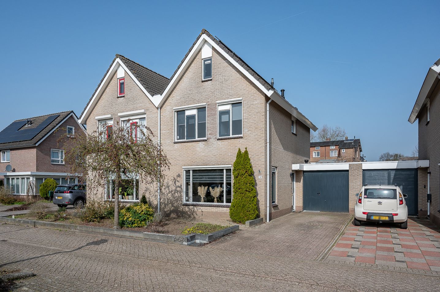 Buying a house in The Netherlands., Burg Vunderinkhof 14