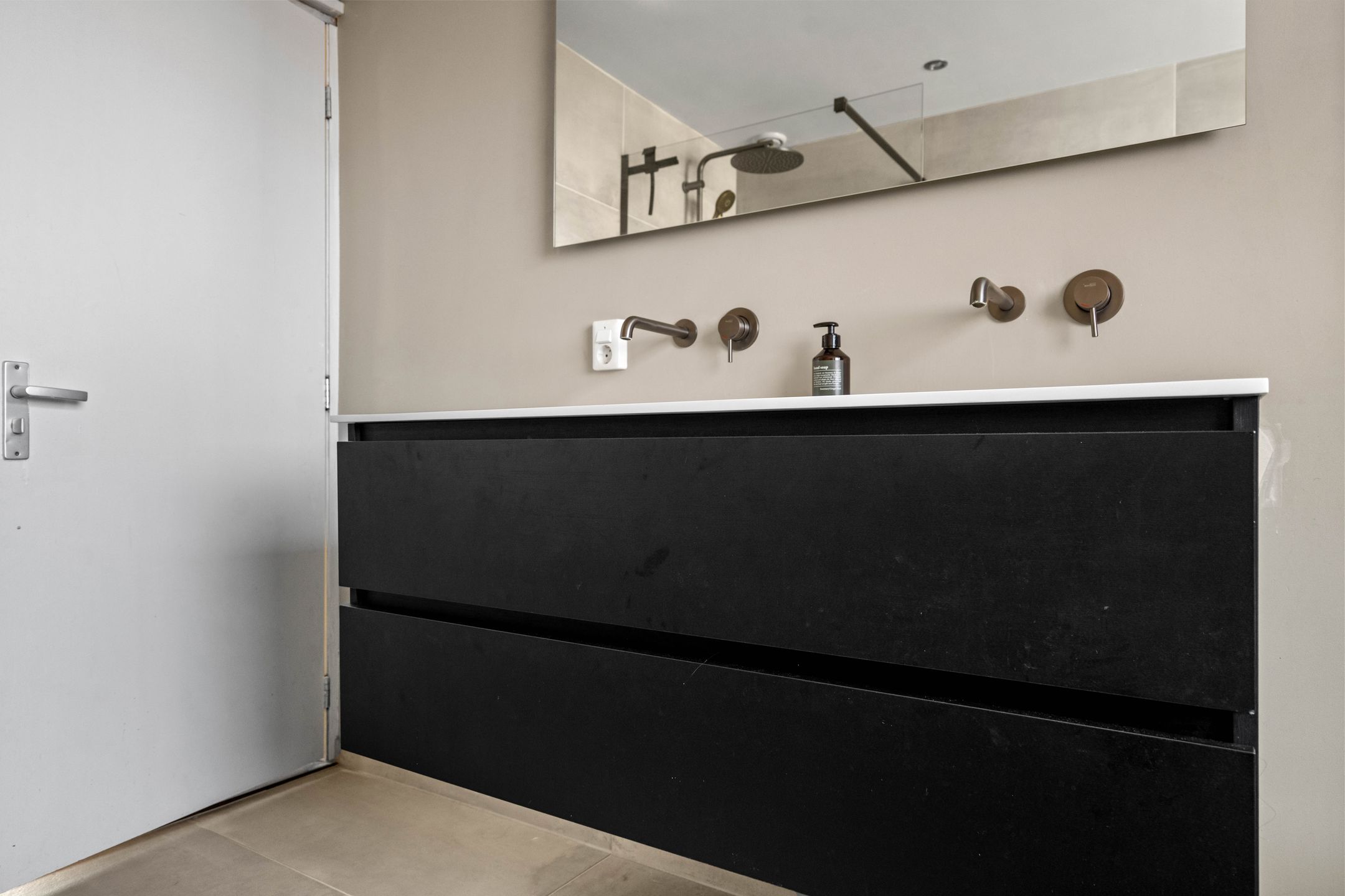 Foto 21 van Meidoornstraat 42