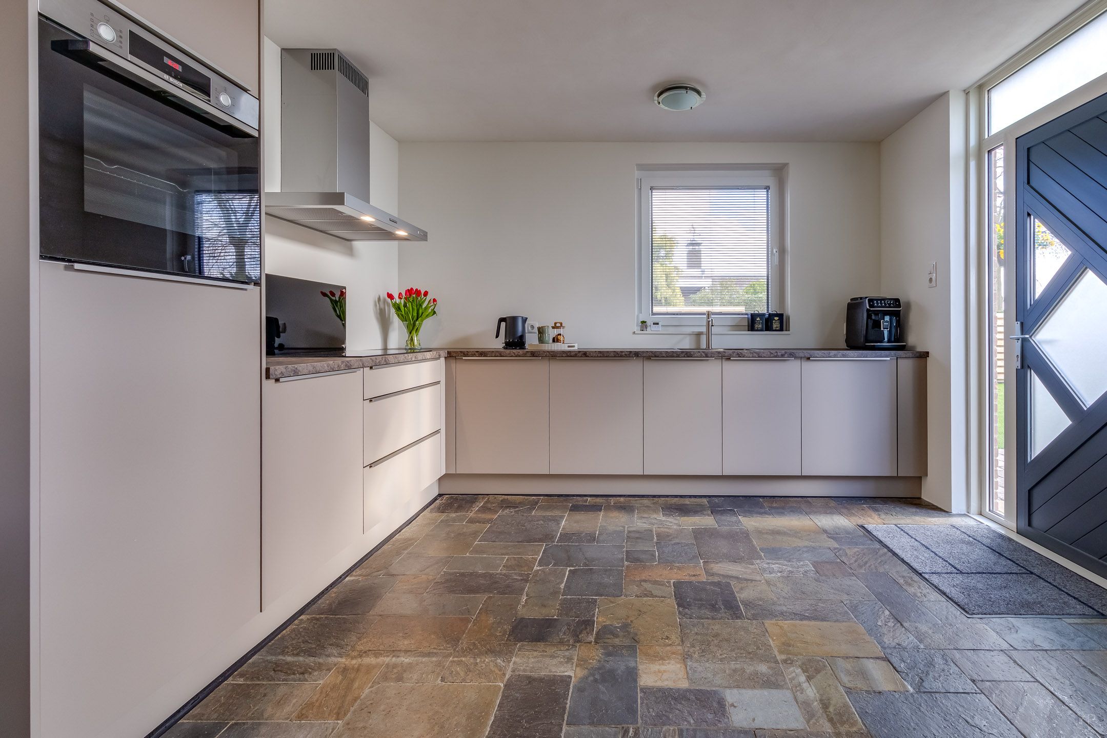 Foto 3 van Roosendaallaan 3