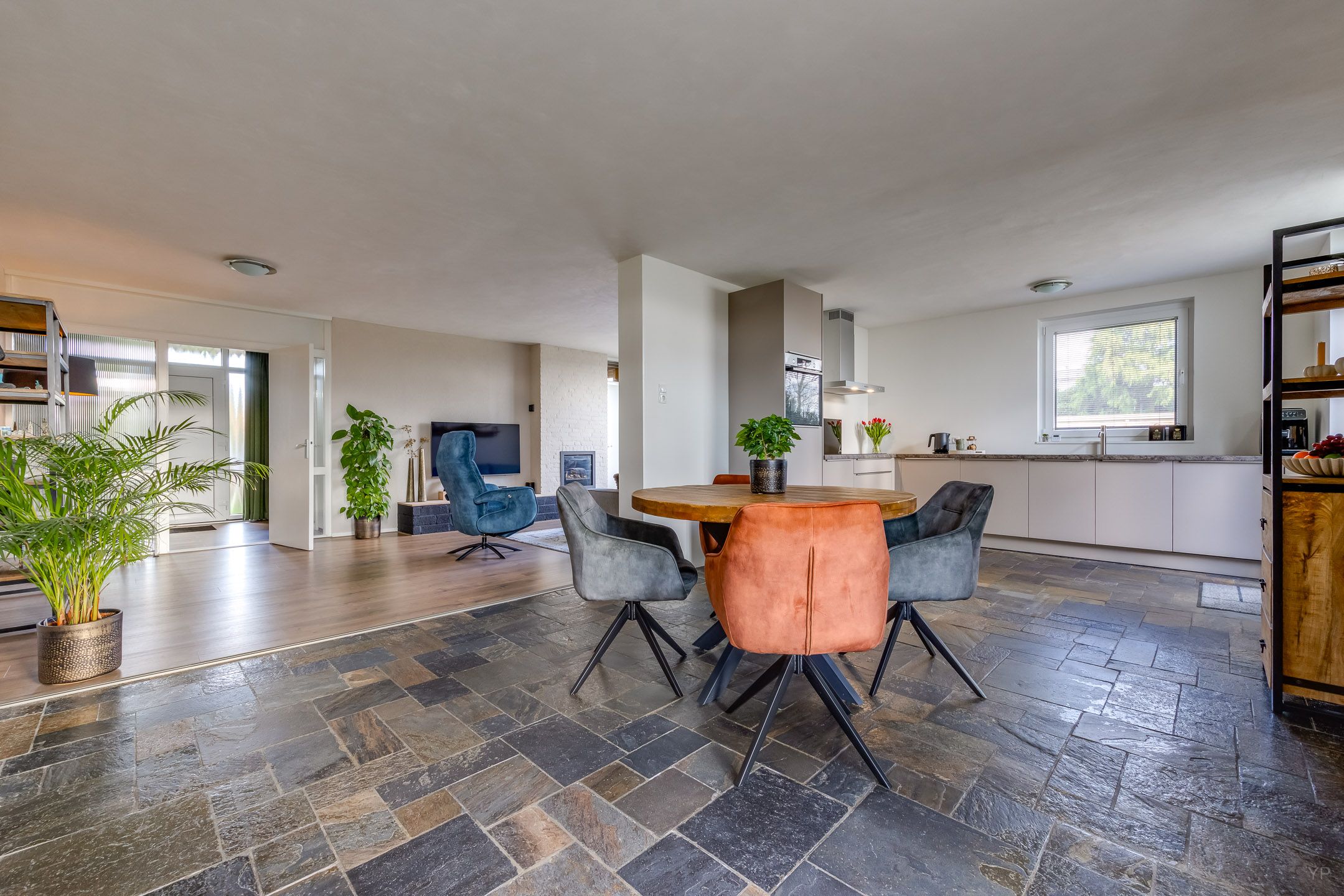 Foto 15 van Roosendaallaan 3