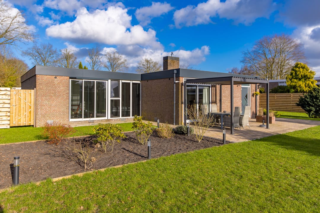 Foto 43 van Roosendaallaan 3