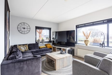 Boveneind 67 tertiary image