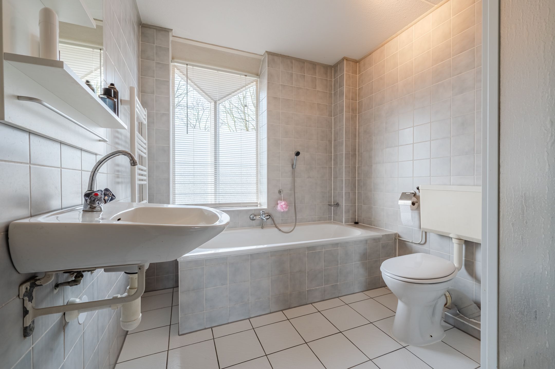 Well maintained extended terraced house with 4 bedrooms and energy label A — 28