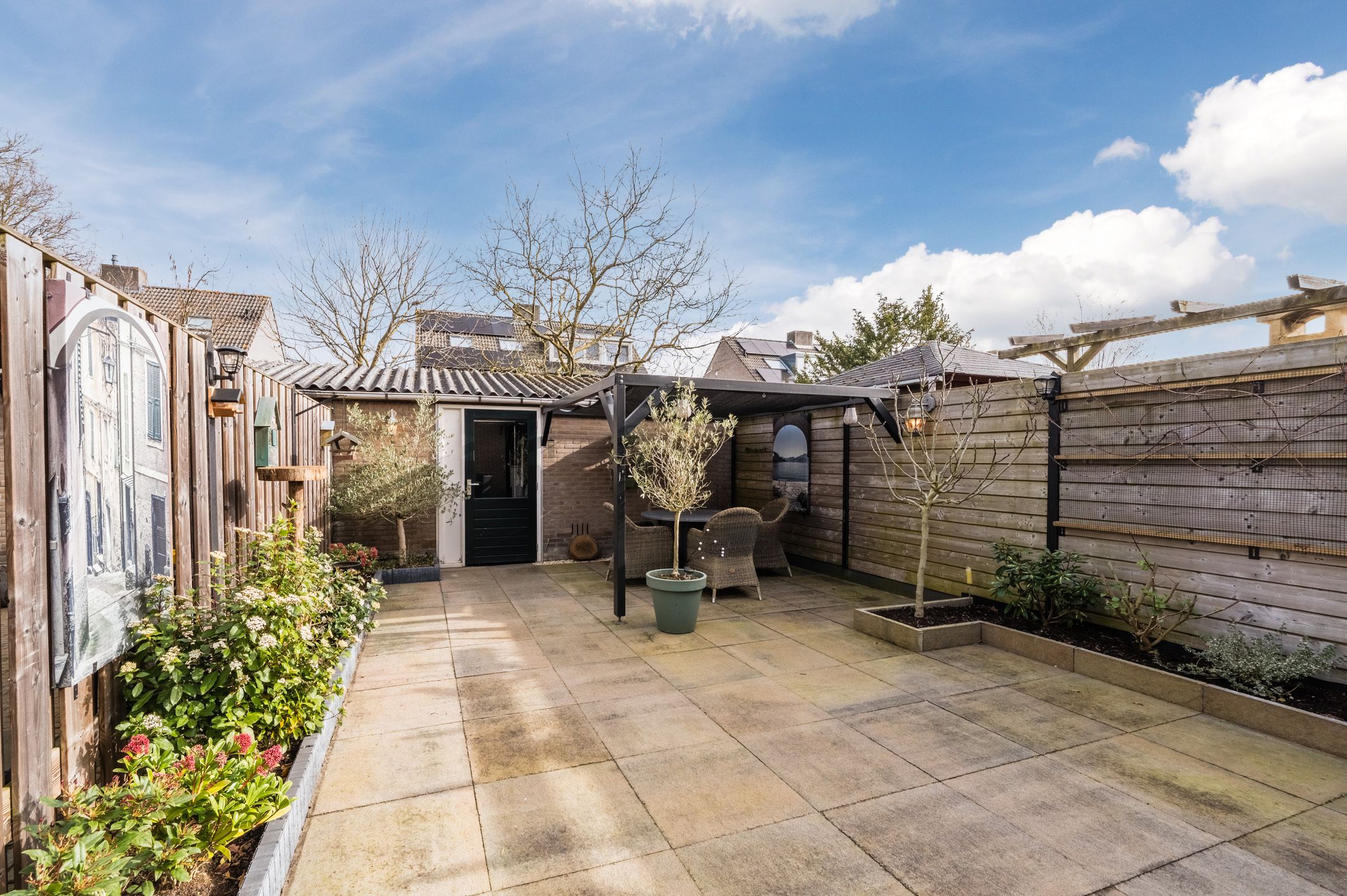 Well maintained extended terraced house with 4 bedrooms and energy label A — 43