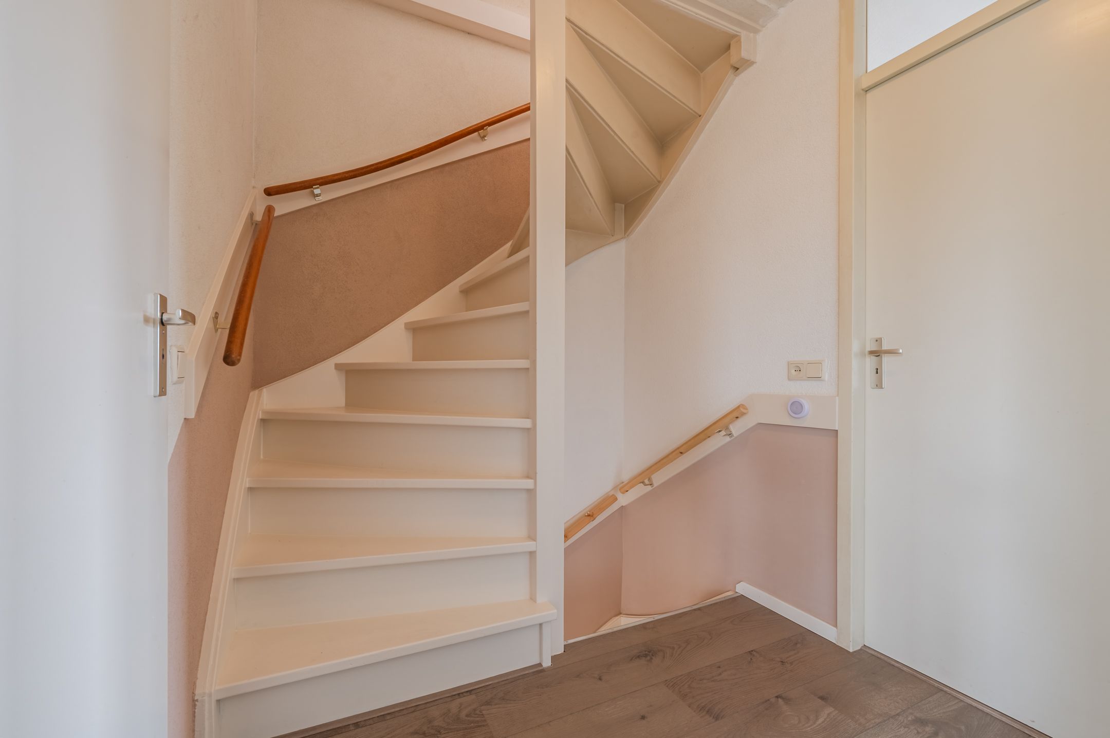 Well maintained extended terraced house with 4 bedrooms and energy label A — 32