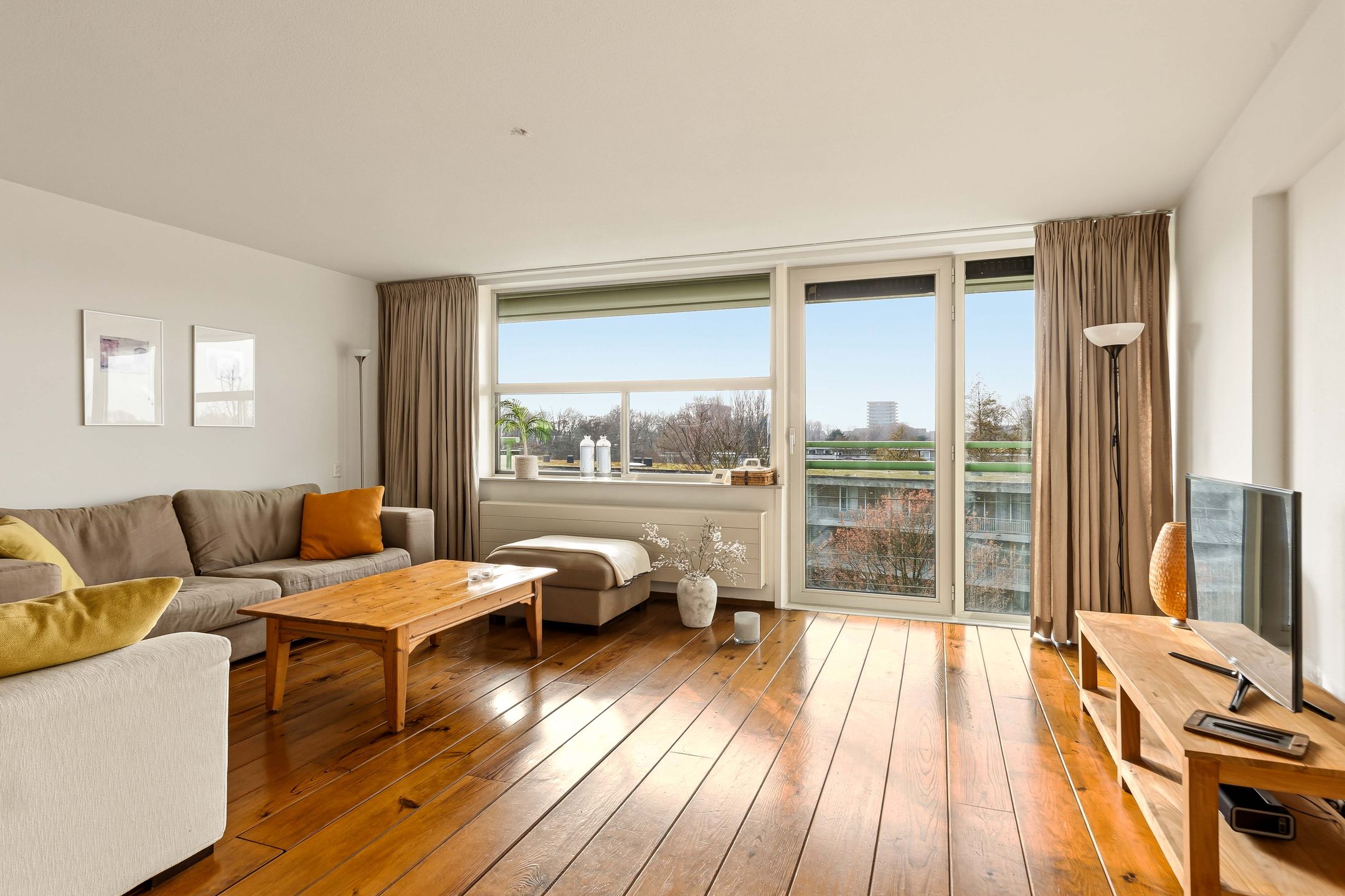 Foto 9 van Adolphine Eduardine Kokplantsoen 74