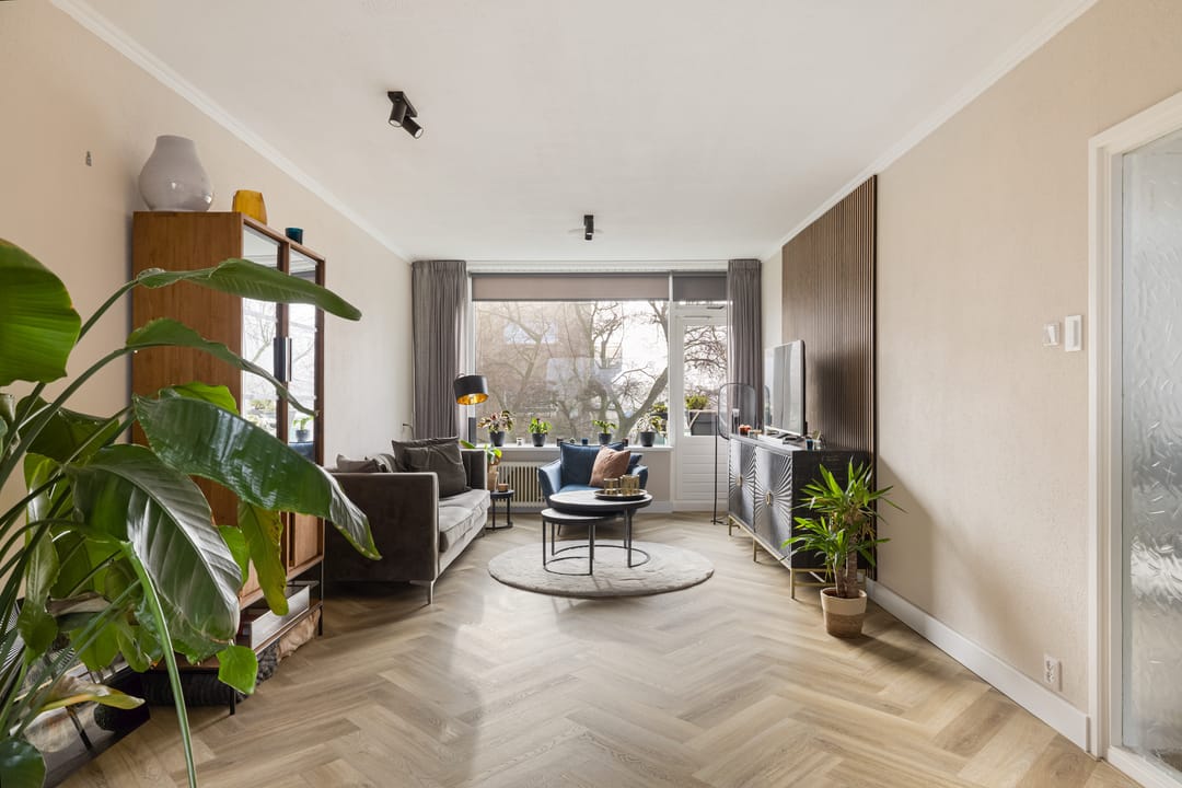 Photo 8 of Van Anrooystraat 469