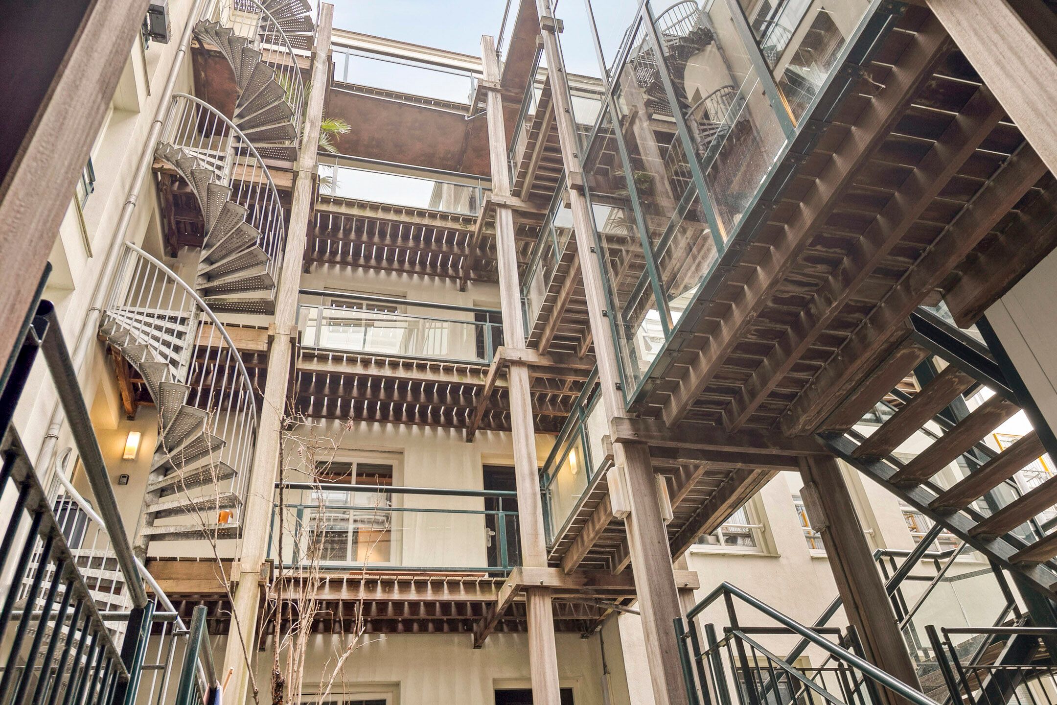 Photo 24 of Nieuwe Uilenburgerstraat 7-E