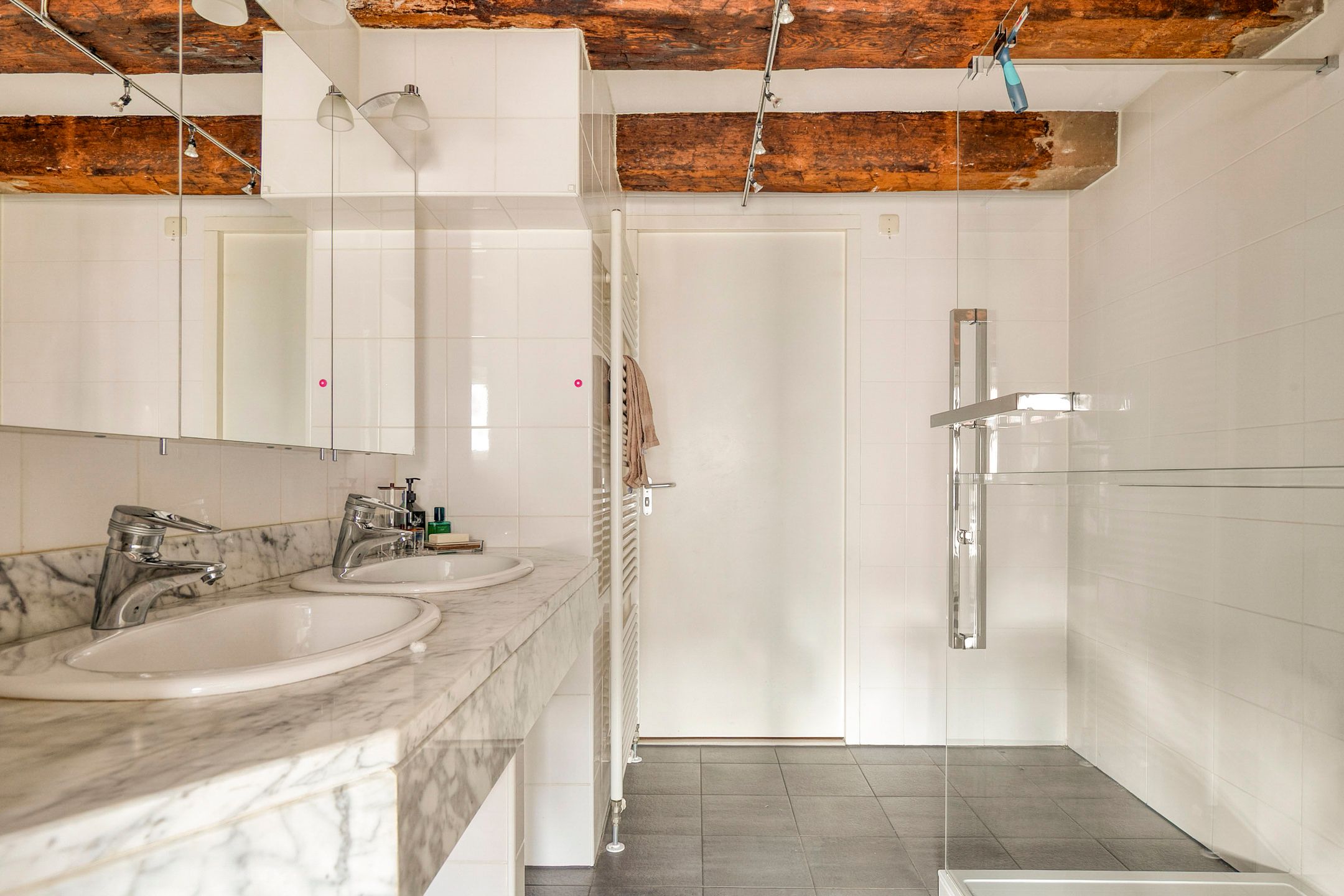 Luxury Canal Living in the Heart of Amsterdam — 28