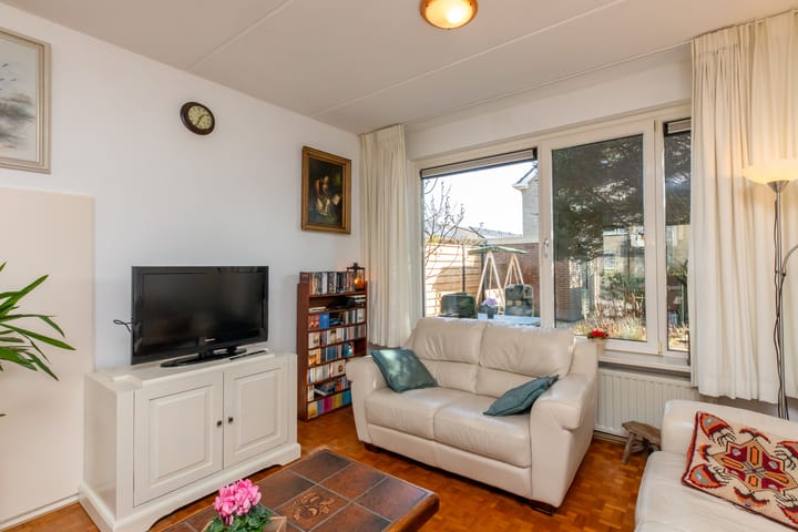 Photo 4 of Baljuwlaan 67