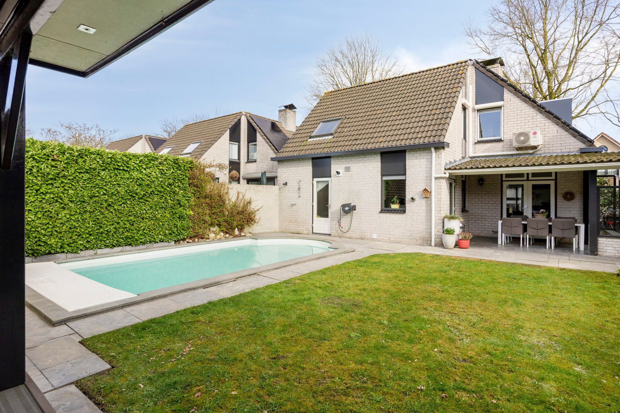 Buying a house in The Netherlands., Akkerstraat 48