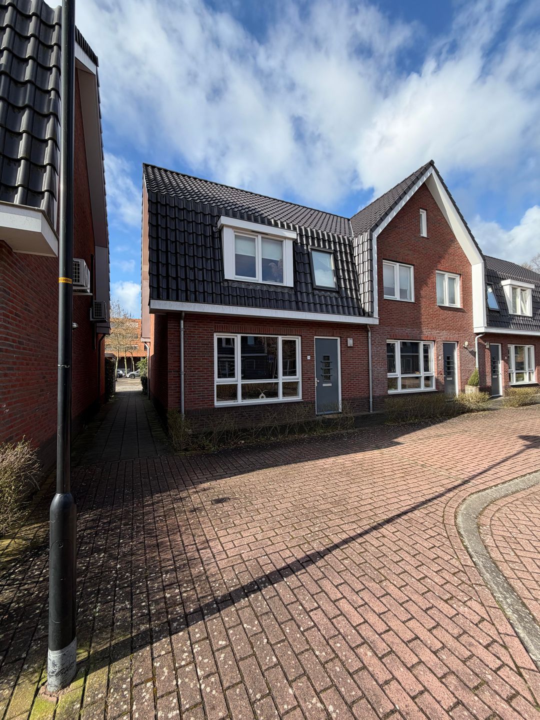 Foto 1 van Piet van der Vossenstraat 11