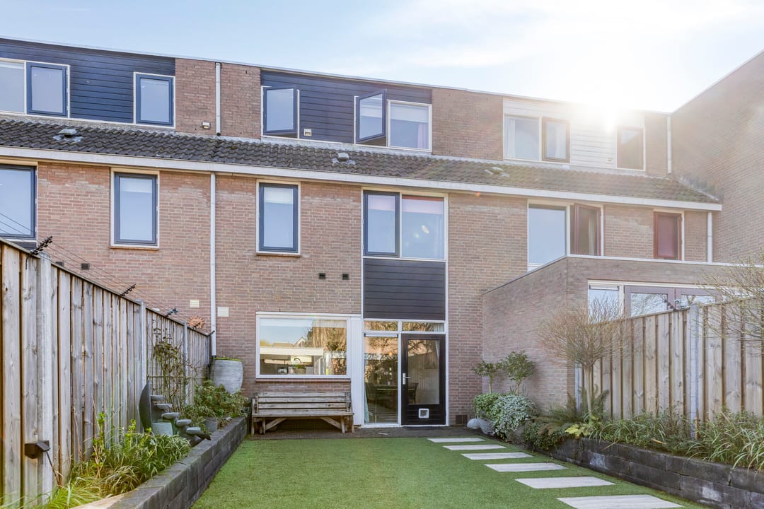 Spacious and energy-efficient family home with deep garden and carport in 's-Hertogenbosch — 38