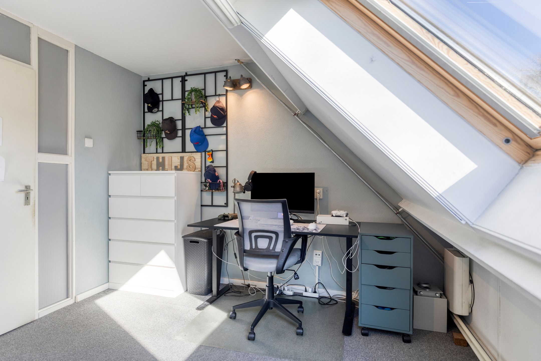 Spacious and energy-efficient family home with deep garden and carport in 's-Hertogenbosch — 18