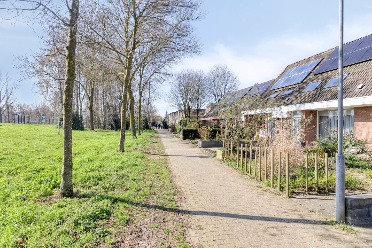 Spacious and energy-efficient family home with deep garden and carport in 's-Hertogenbosch — 34