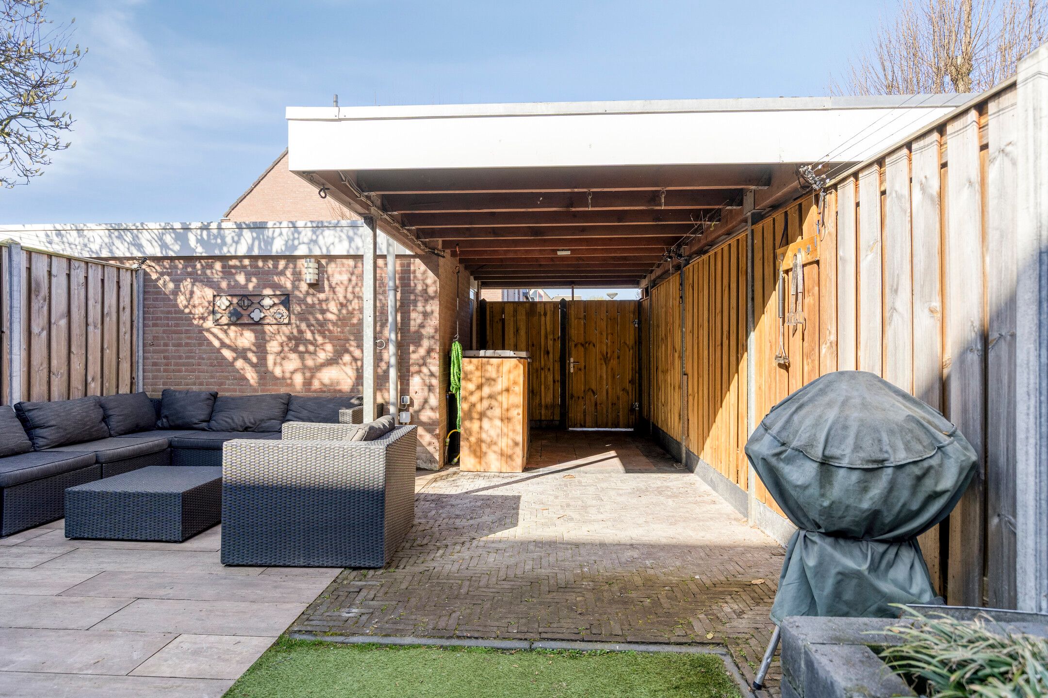 Spacious and energy-efficient family home with deep garden and carport in 's-Hertogenbosch — 36
