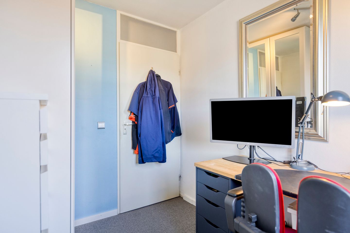 Spacious and energy-efficient family home with deep garden and carport in 's-Hertogenbosch — 25