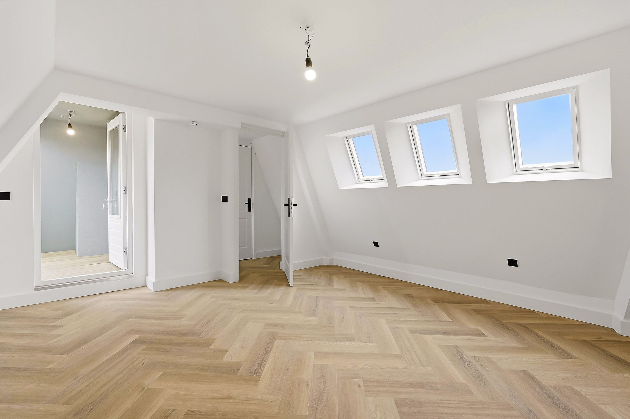 Foto 15 van Weimarstraat 347-1