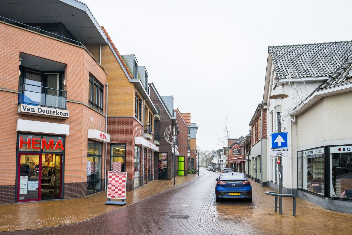 Photo 34 of Spoorstraat 8-A