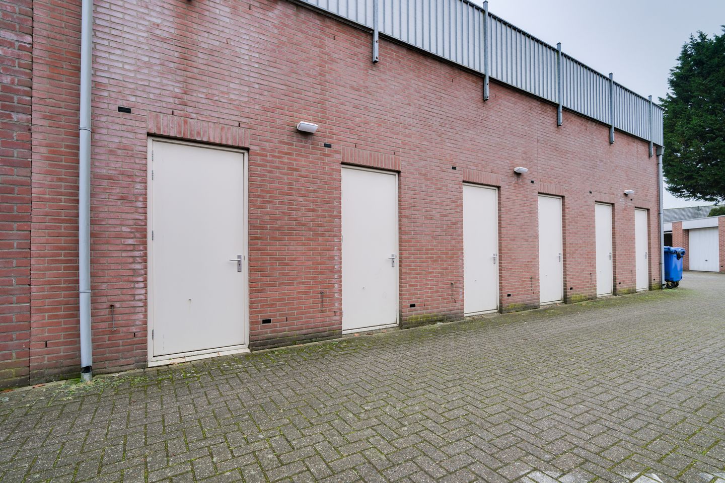 Photo 29 of Spoorstraat 8-A