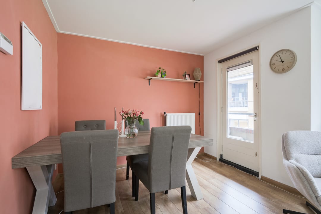 Photo 13 of Spoorstraat 8-A