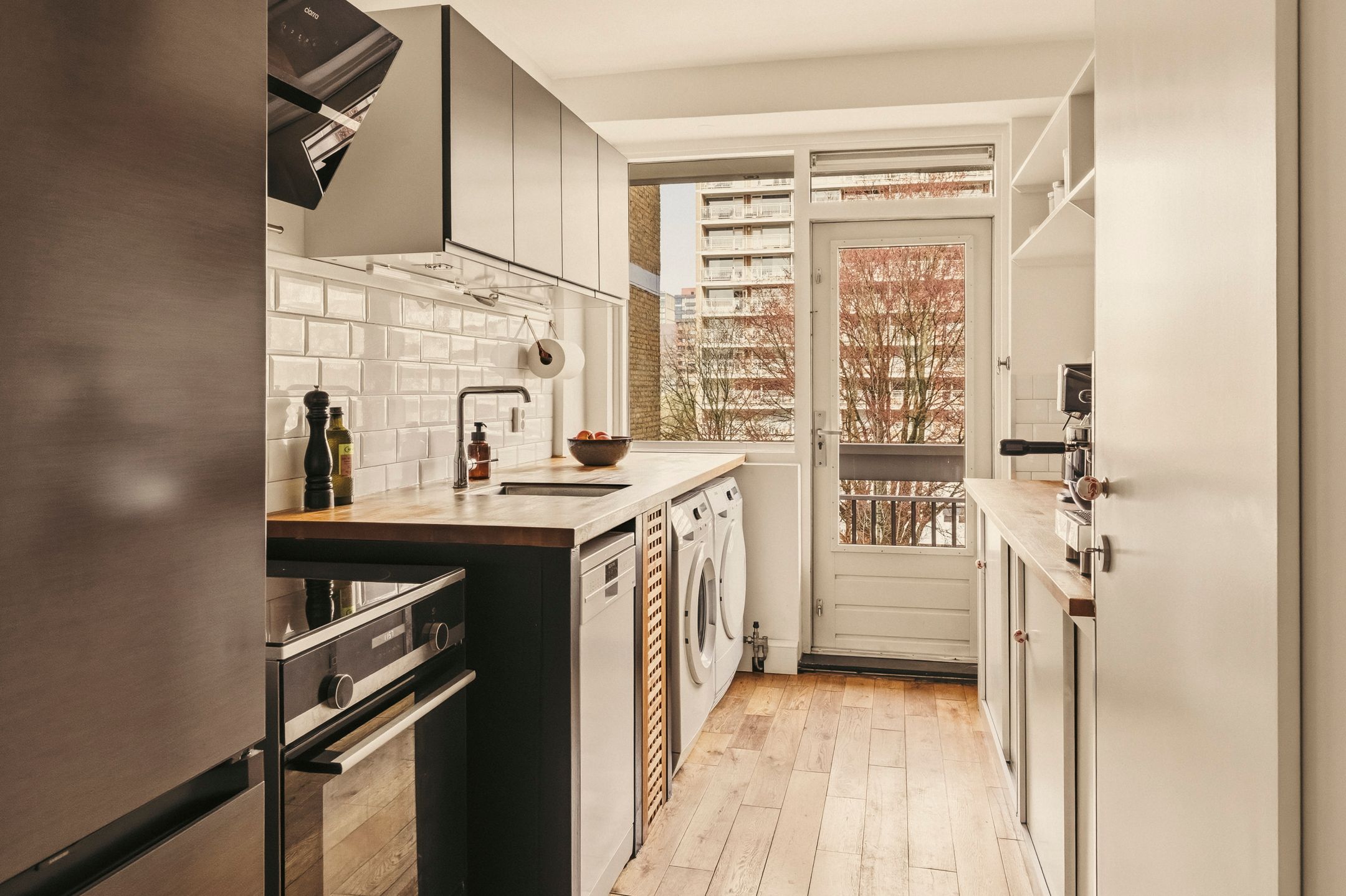 Foto 24 van Arent Janszoon Ernststraat 133