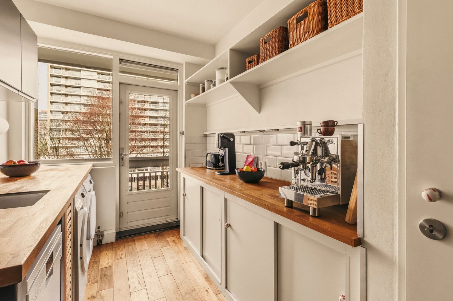 Foto 25 van Arent Janszoon Ernststraat 133