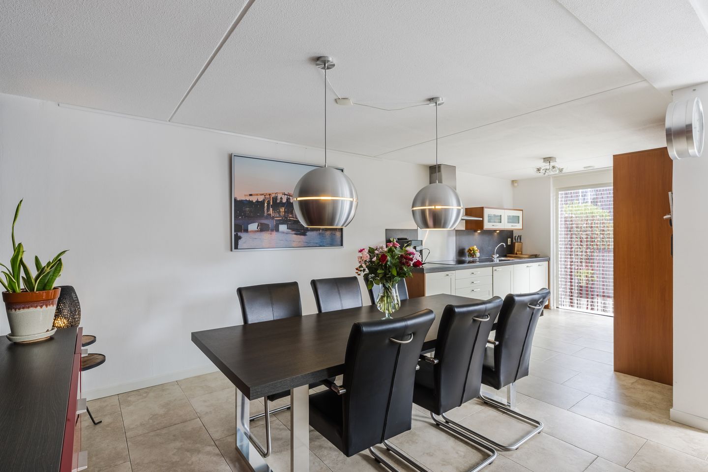 Foto 10 van Linie 12