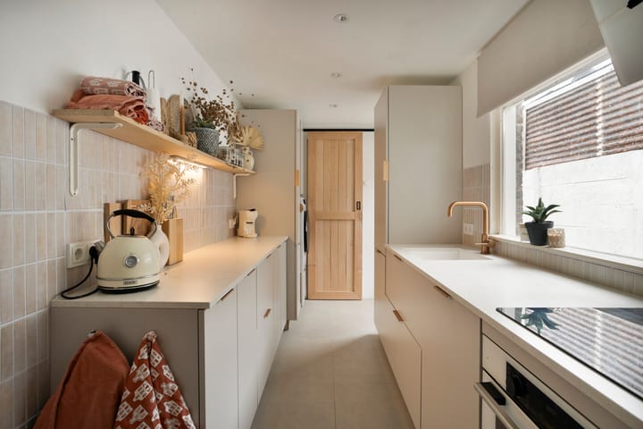 Photo 2 of Outshoornstraat 93