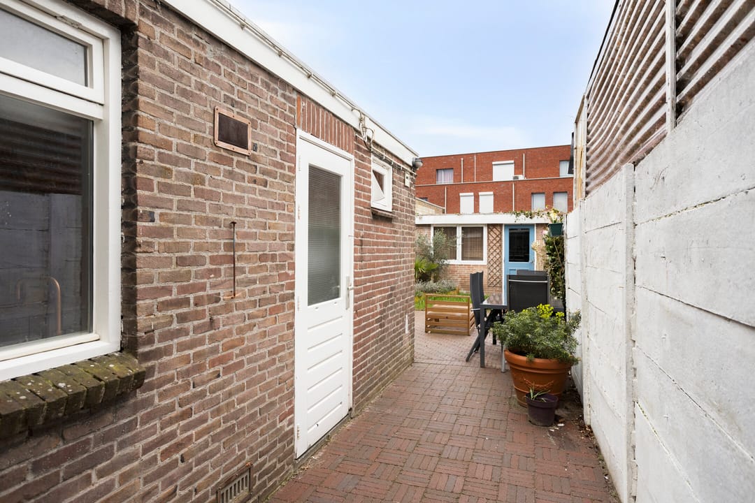 Photo 26 of Outshoornstraat 93