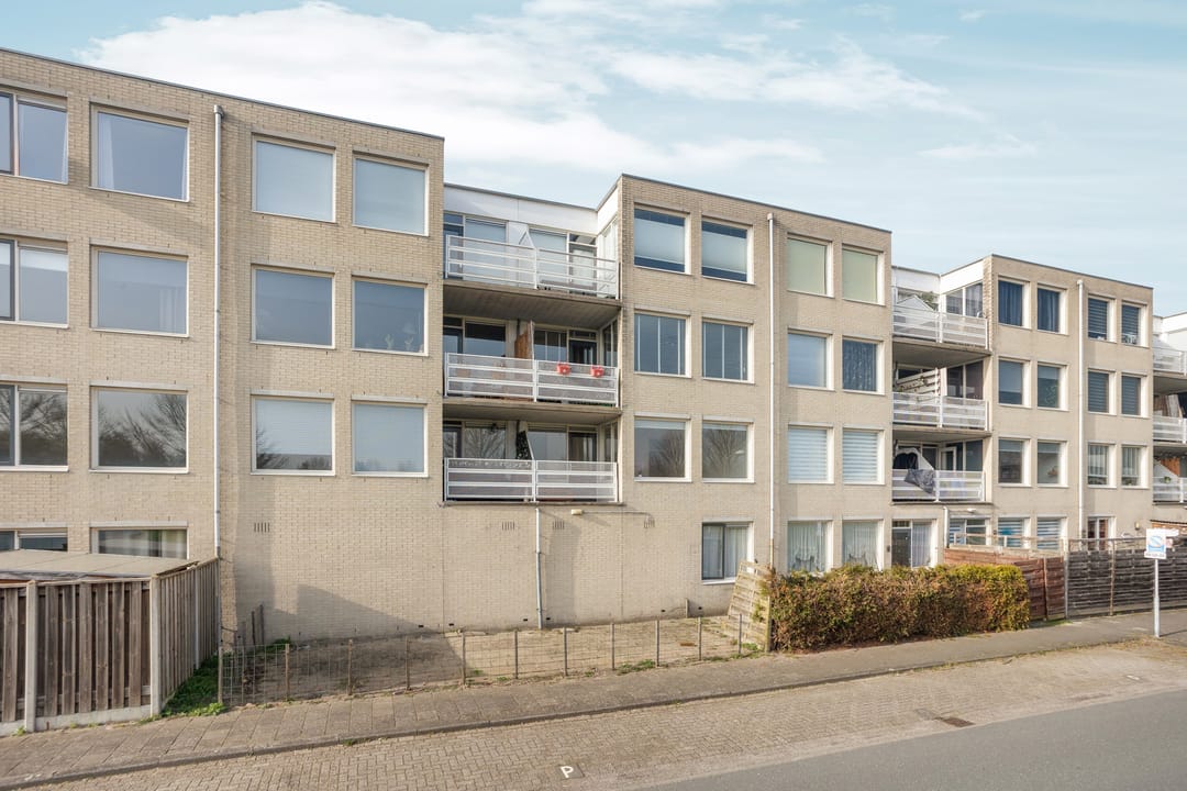 Foto 37 van J.T.P. Bijhouwerhof 85