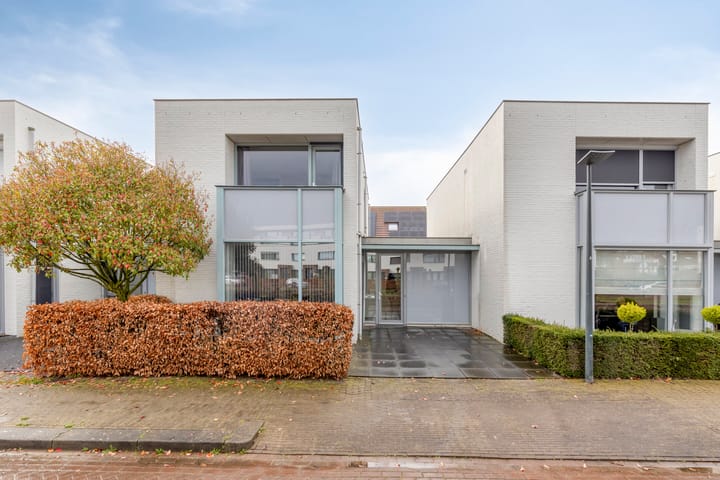 Photo 2 of Willy van Breemenstraat 7