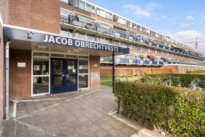 Photo 2 of Obrechtstraat 375