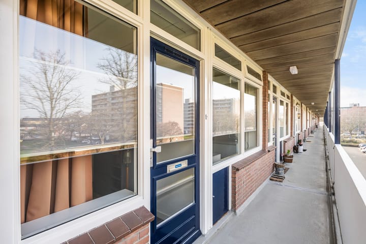 Photo 5 of Obrechtstraat 375