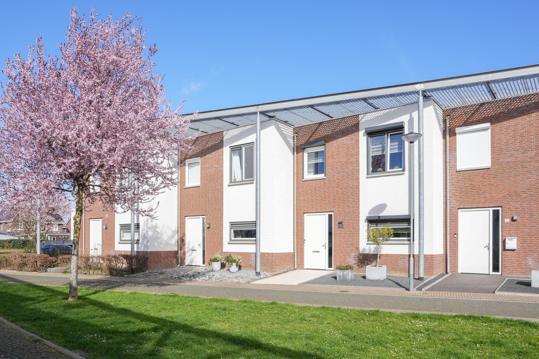 Buying a house in The Netherlands., Koekoeksbloem 61