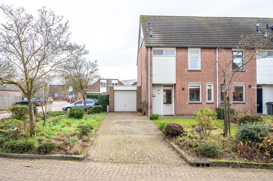 Foto 1 van Raailand 30