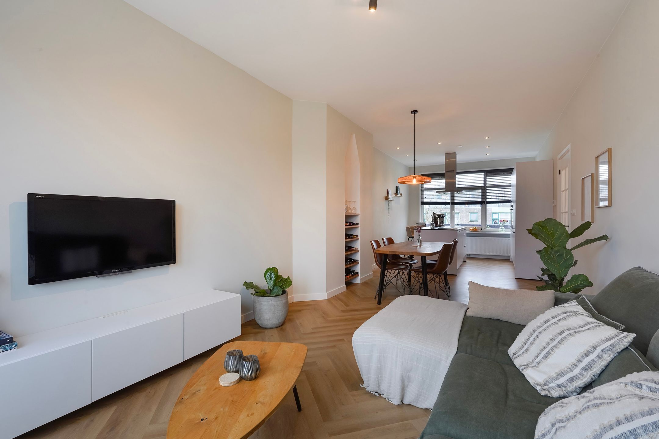 Foto 15 van van Naeltwijckstraat 127