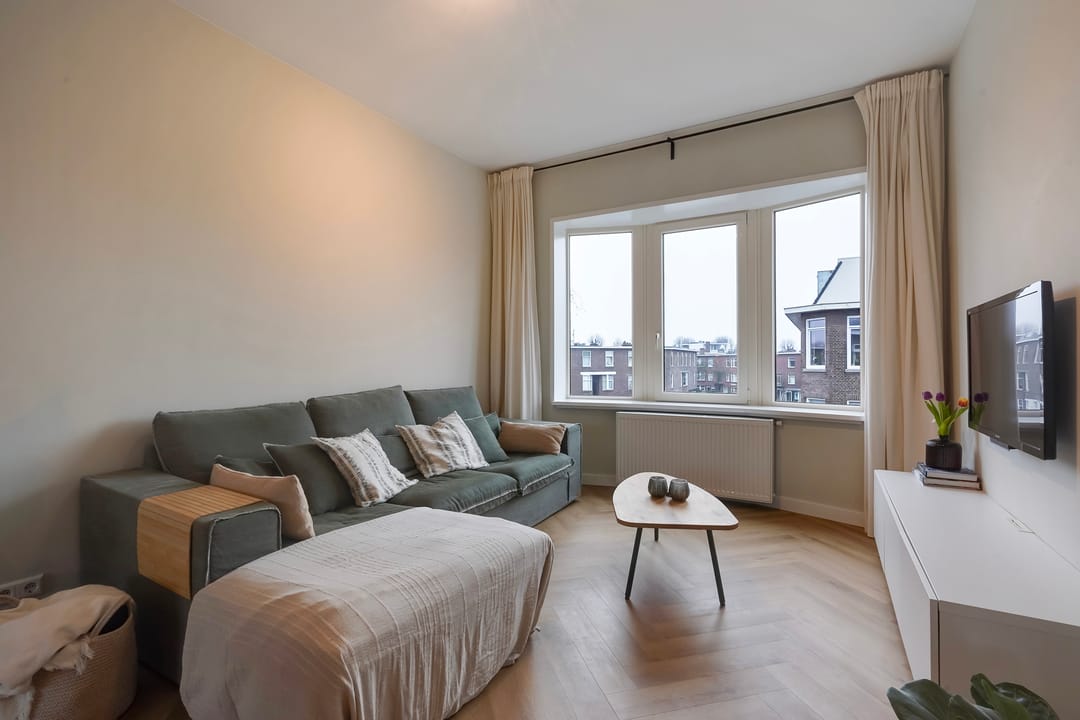 Foto 16 van van Naeltwijckstraat 127