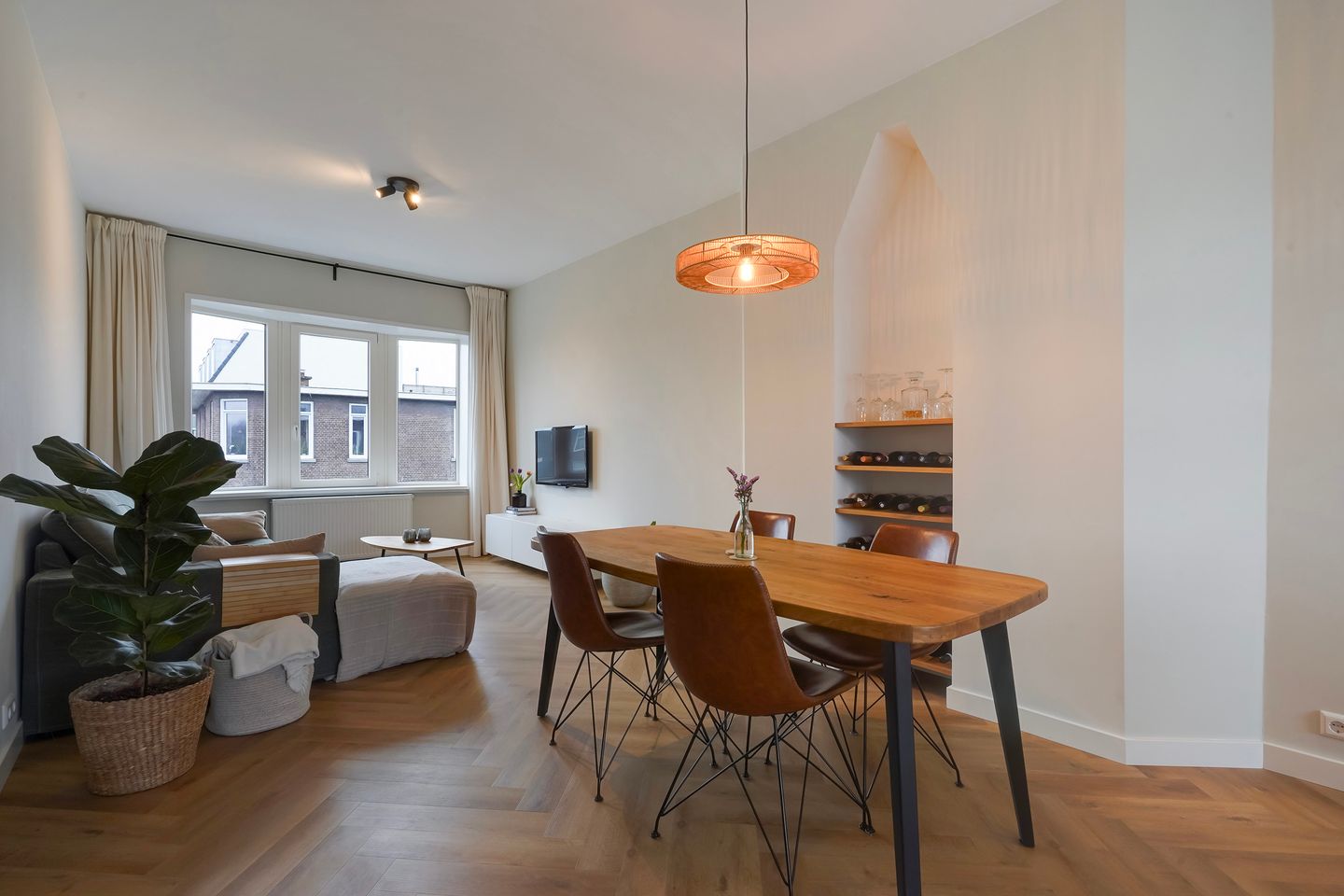 Foto 19 van van Naeltwijckstraat 127