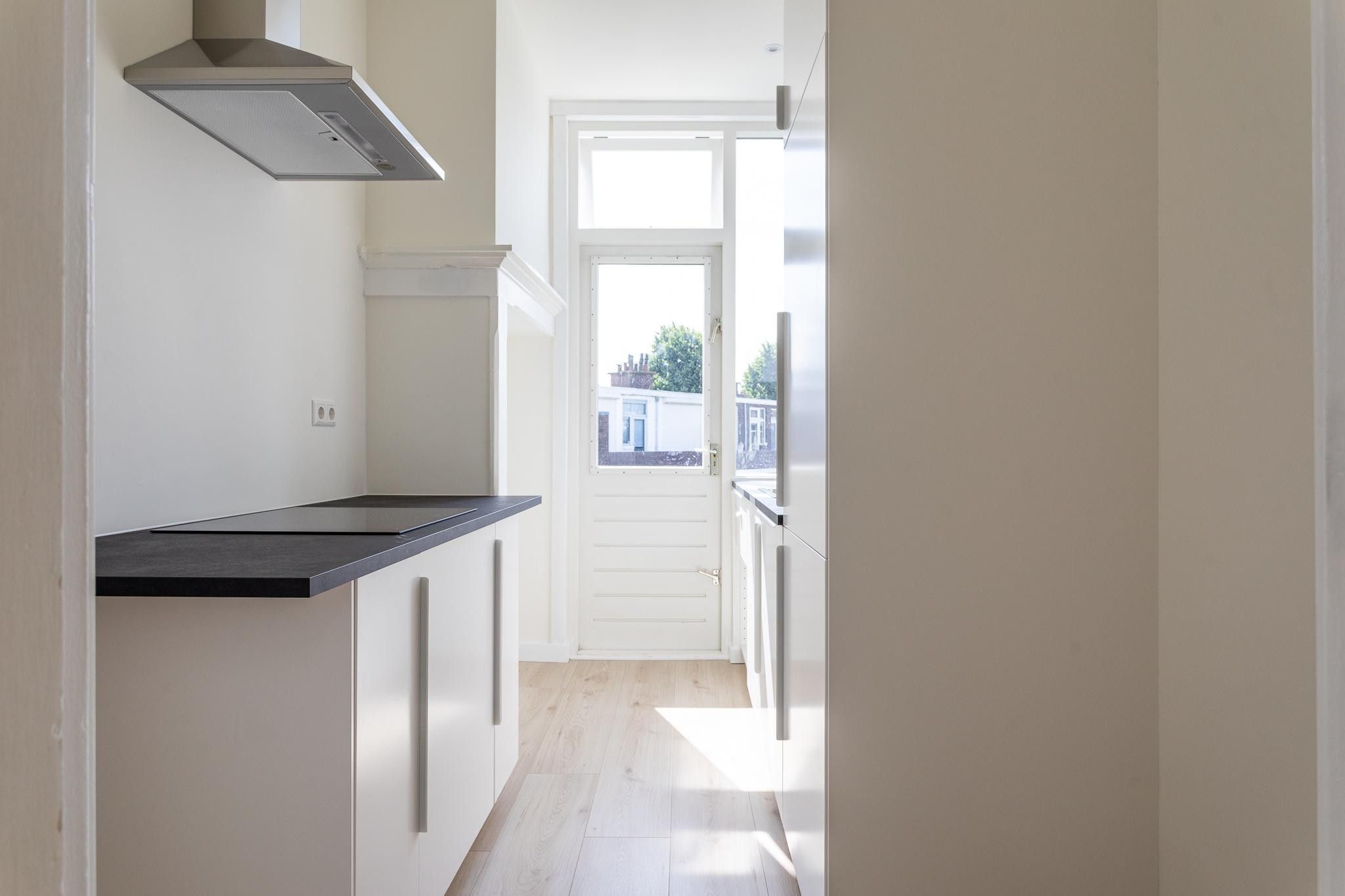 Foto 24 van van Alphenstraat 117