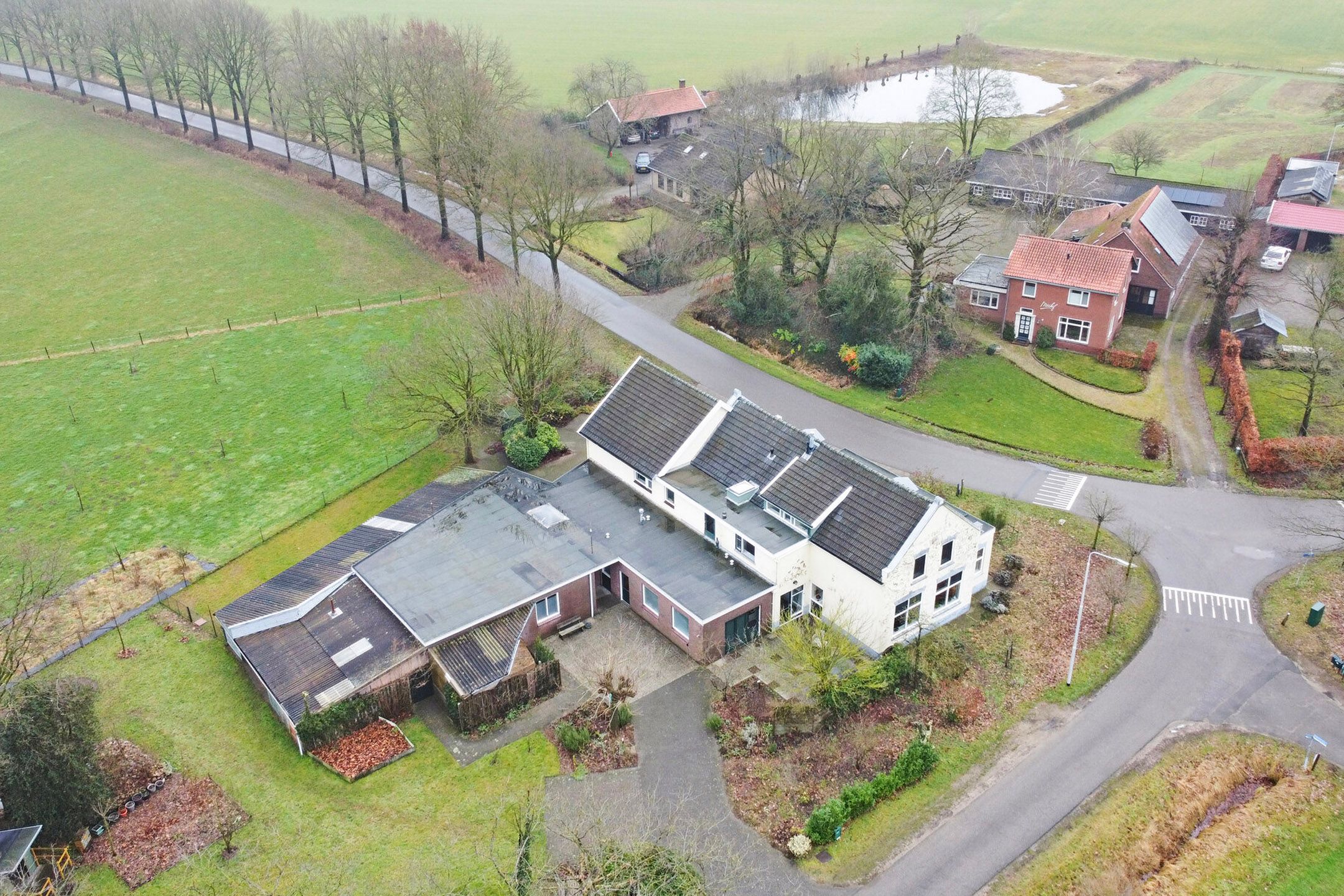 Photo 9 of Barloseweg 3