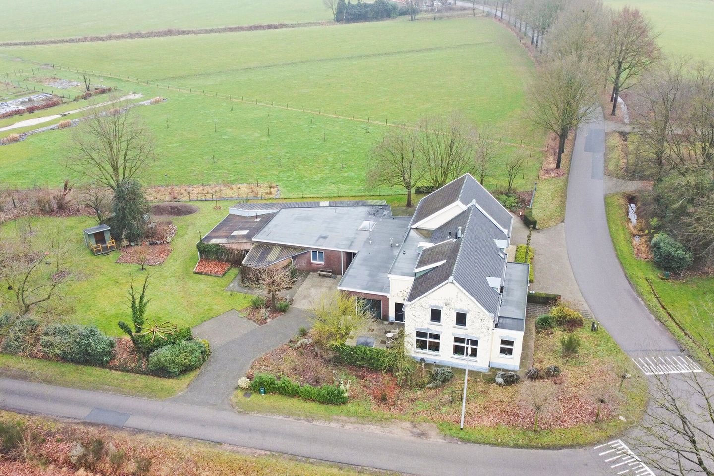 Photo 10 of Barloseweg 3