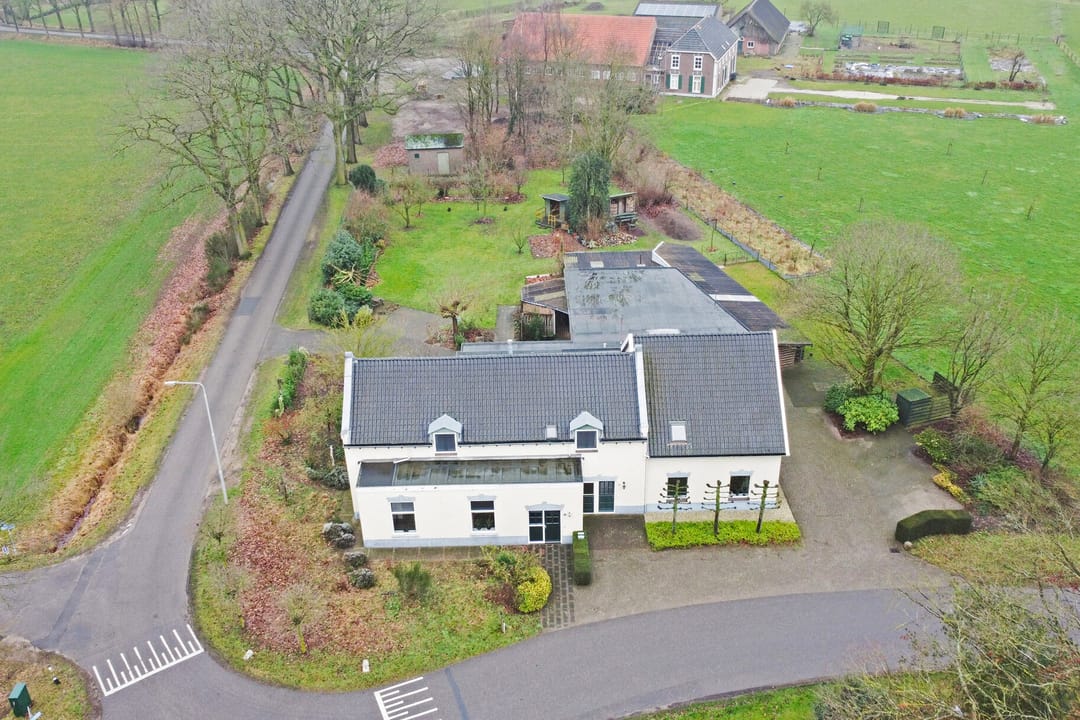 Photo 11 of Barloseweg 3