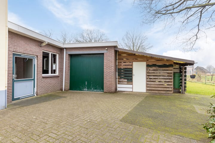 Photo 4 of Barloseweg 5