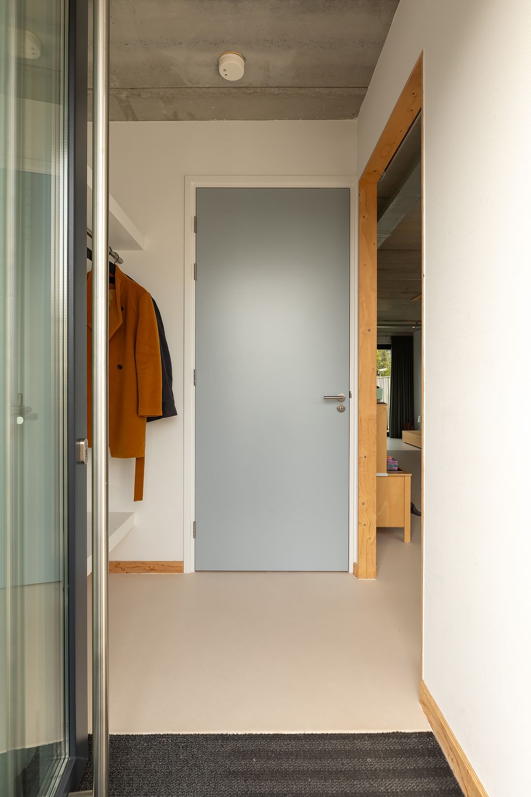 Photo 7 of Rogier van Otterloostraat 19