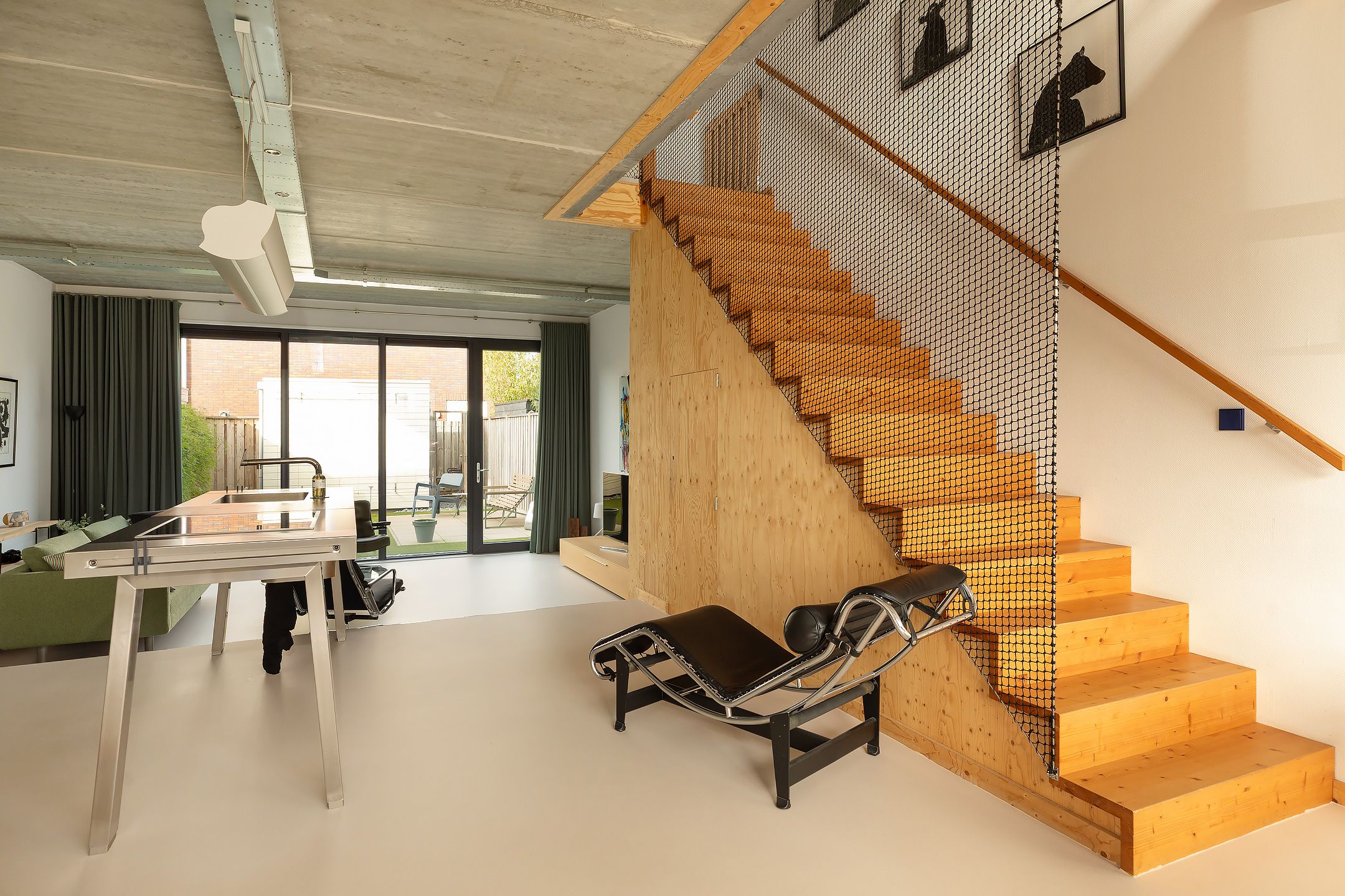 Photo 9 of Rogier van Otterloostraat 19