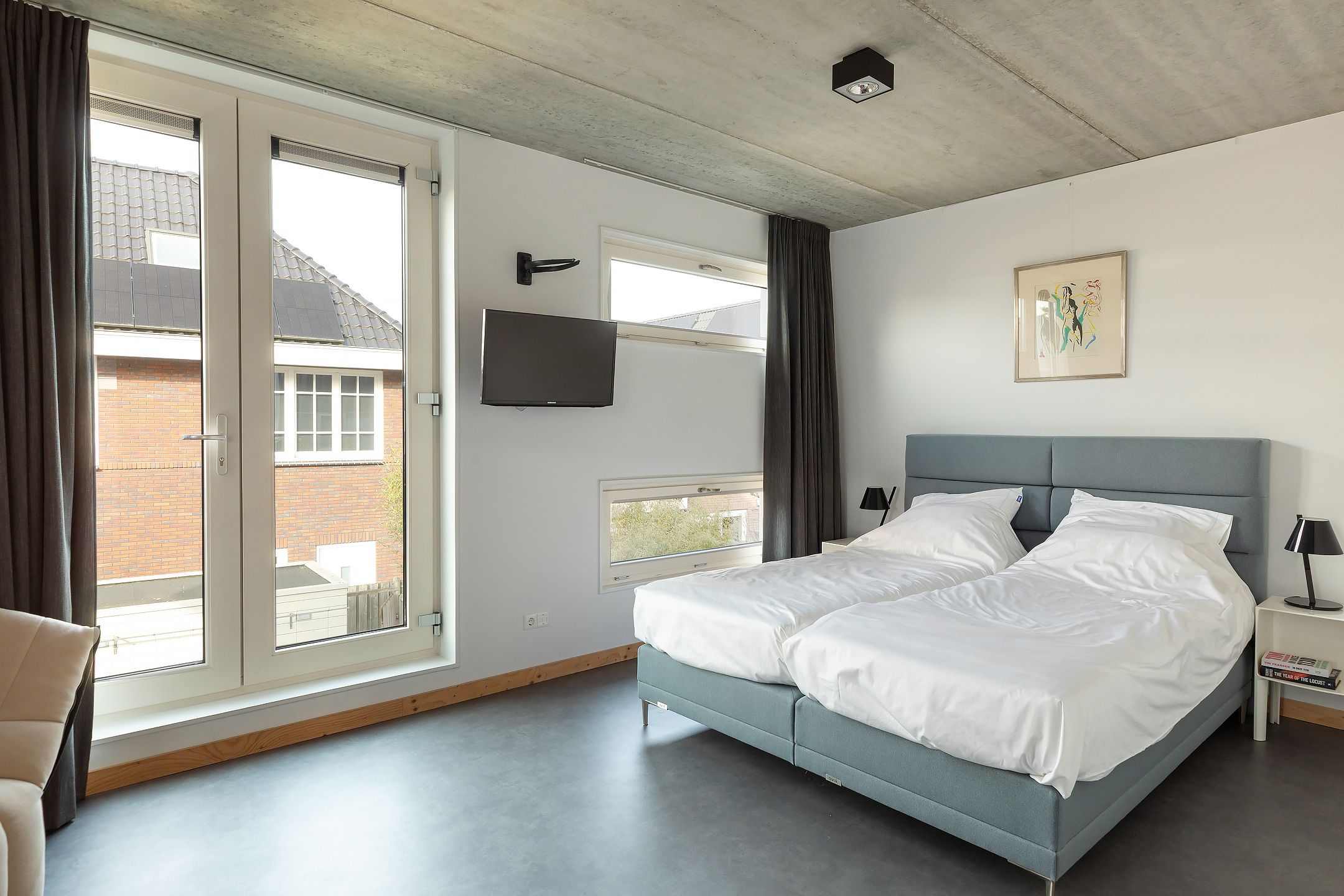 Photo 21 of Rogier van Otterloostraat 19